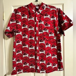 Men’s Broad Bay Arkansas Razorback Shirt Football Basketball-Size Small